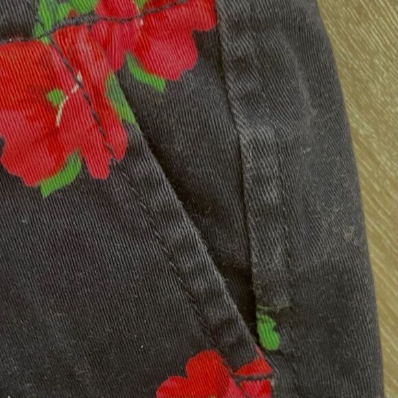 Abercrombie blue floral short shorts - Picture 4 of 8